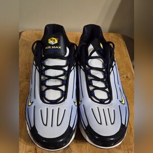 Men's size 13 Air Max Tuned
